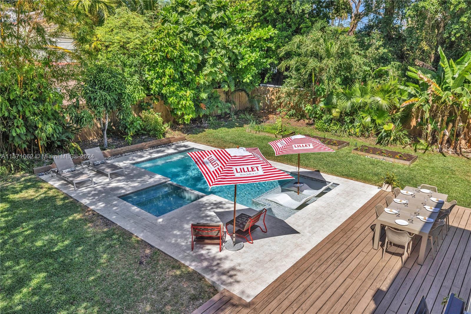 1523 NW 8th Ter