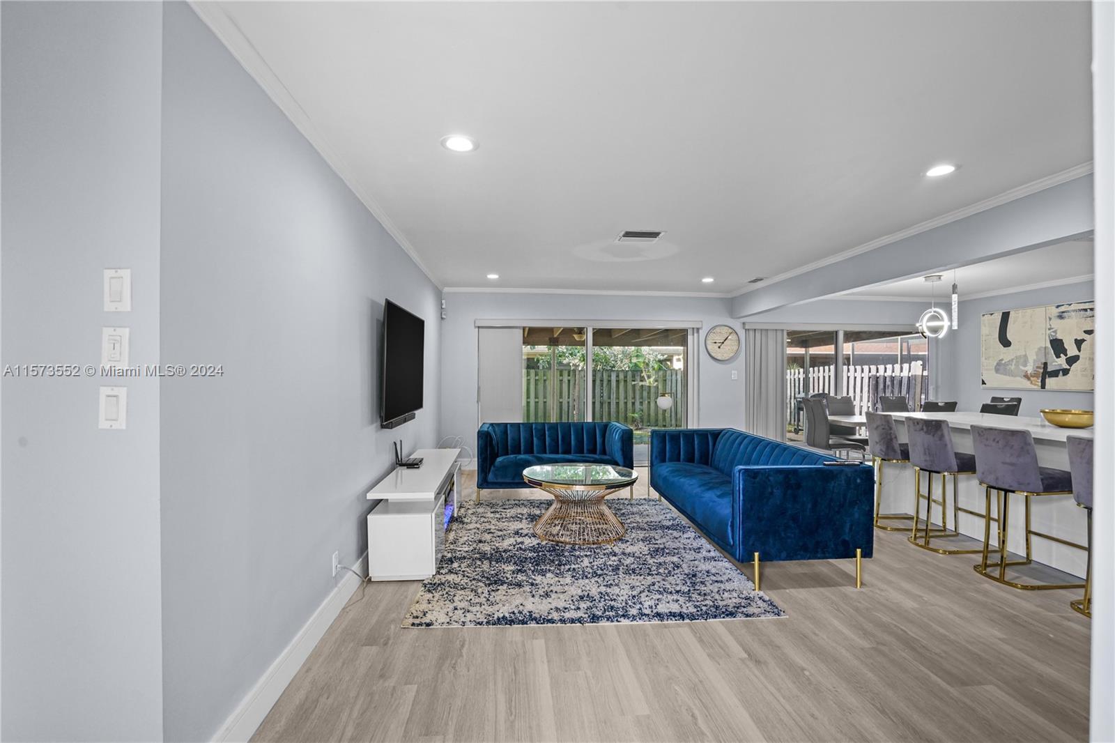 9330 NW 37th Mnr