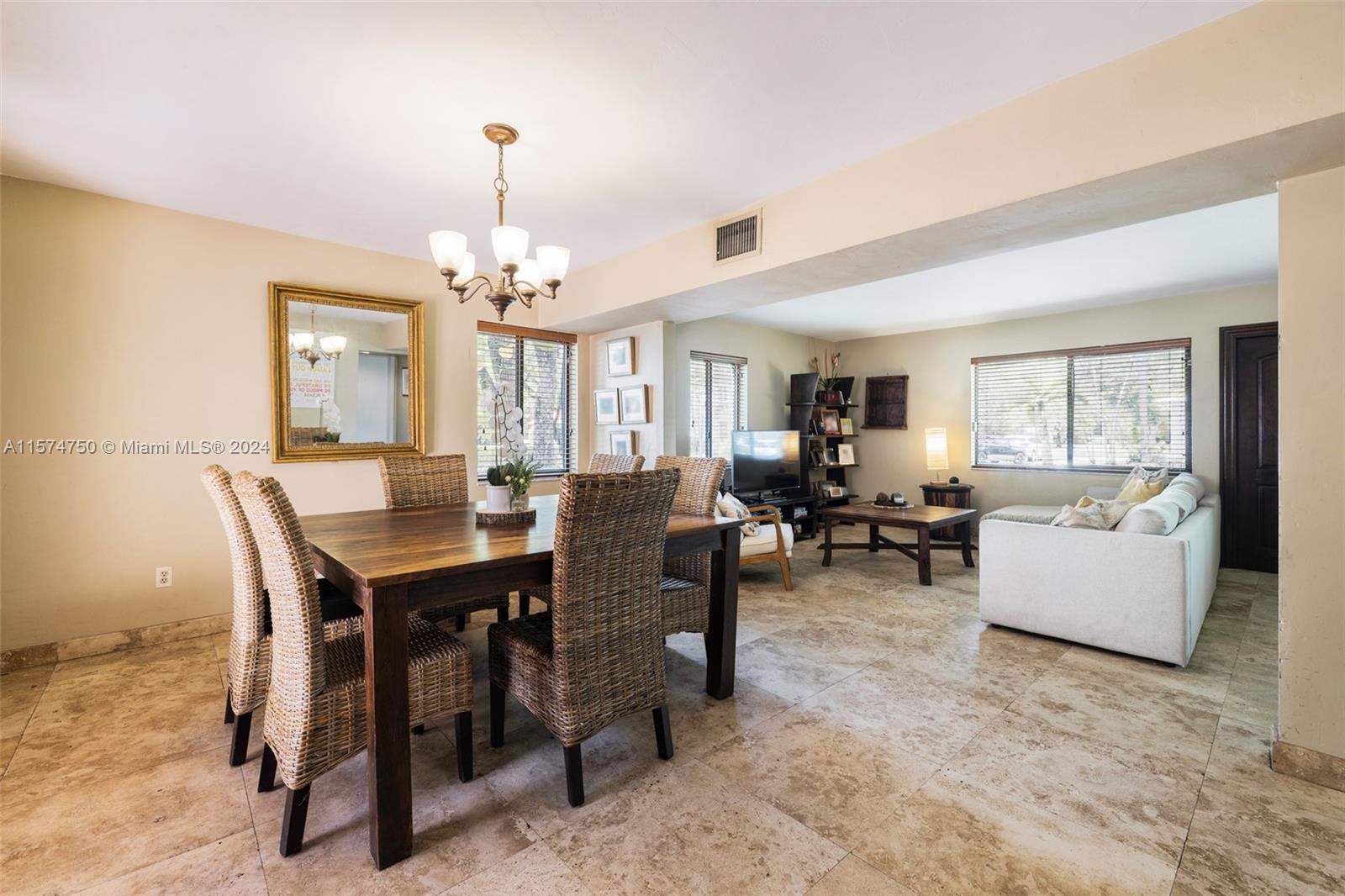 446 Minorca Ave