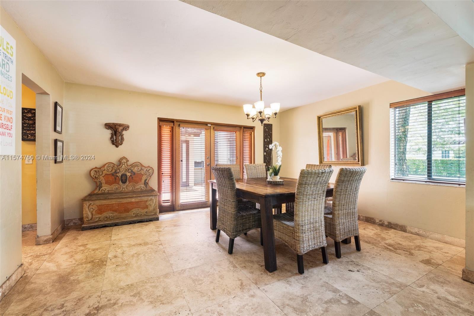 446 Minorca Ave