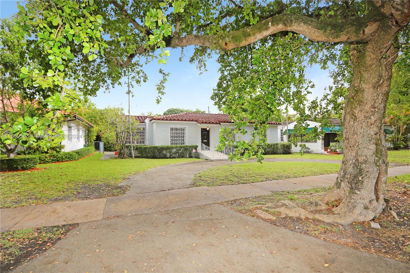 505 Zamora Ave
