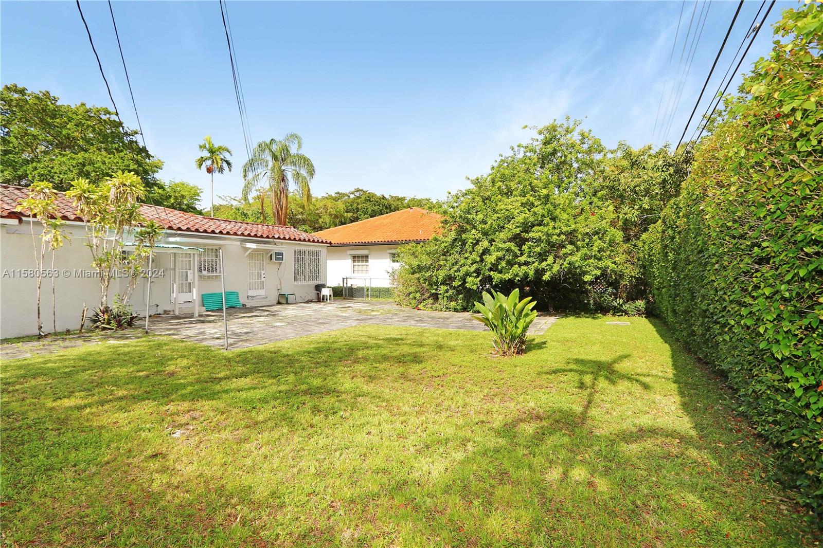 505 Zamora Ave
