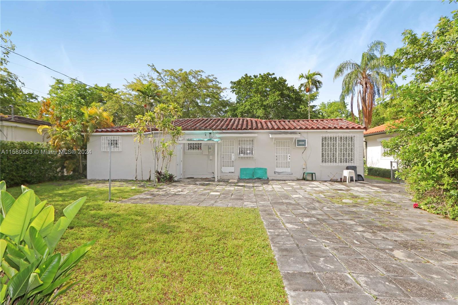 505 Zamora Ave