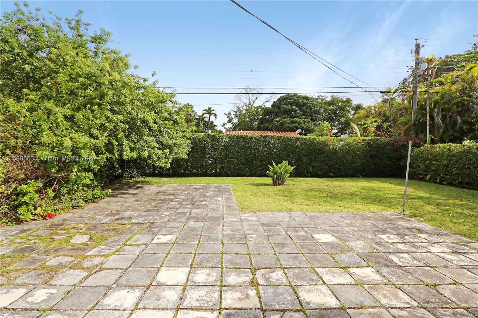 505 Zamora Ave