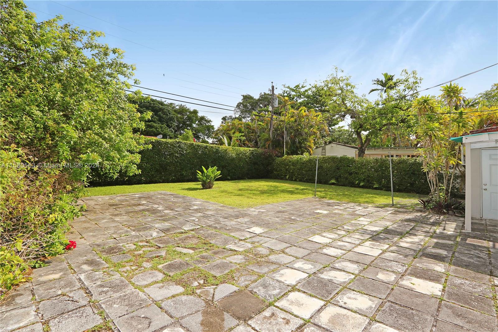 505 Zamora Ave