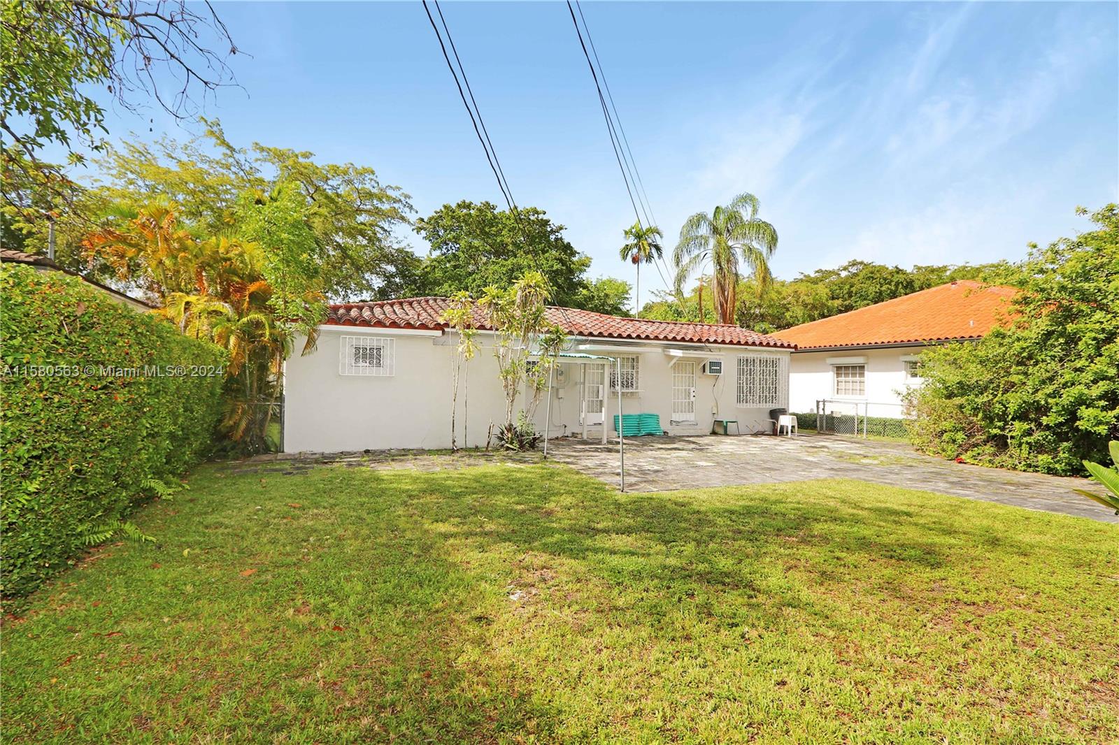 505 Zamora Ave