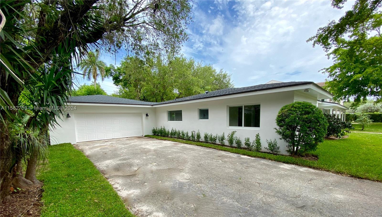 11821 SW 81st Rd