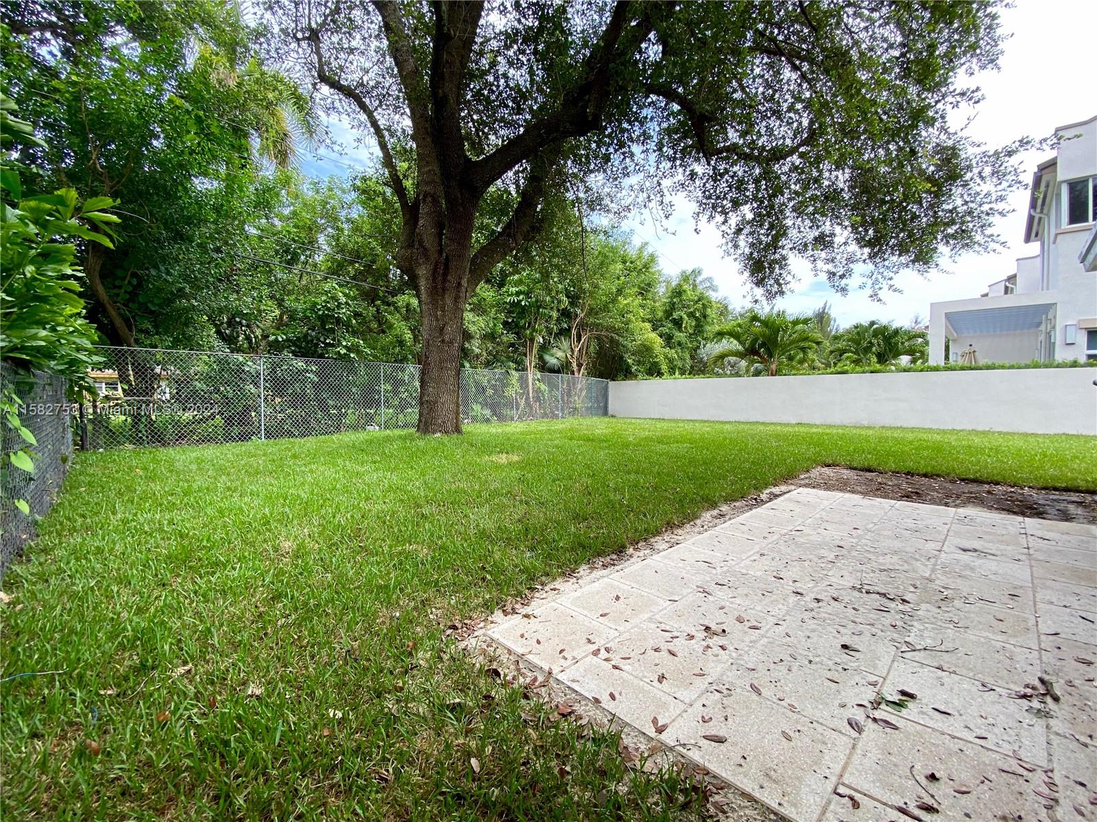 11821 SW 81st Rd