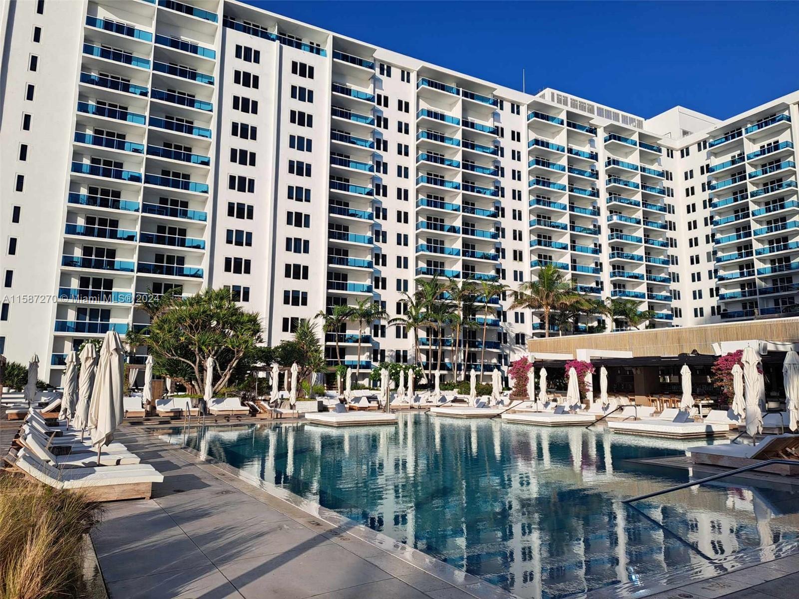 2301 Collins Ave # 504