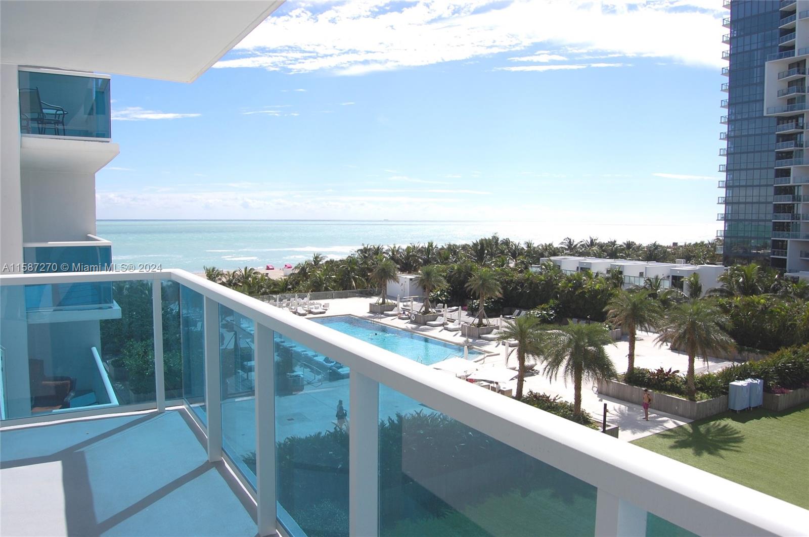 2301 Collins Ave # 504