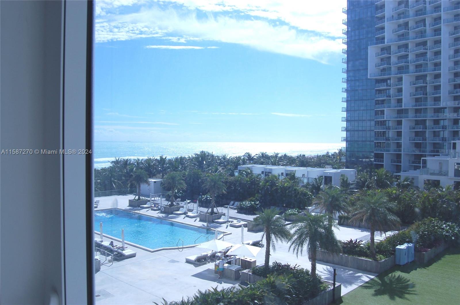 2301 Collins Ave # 504