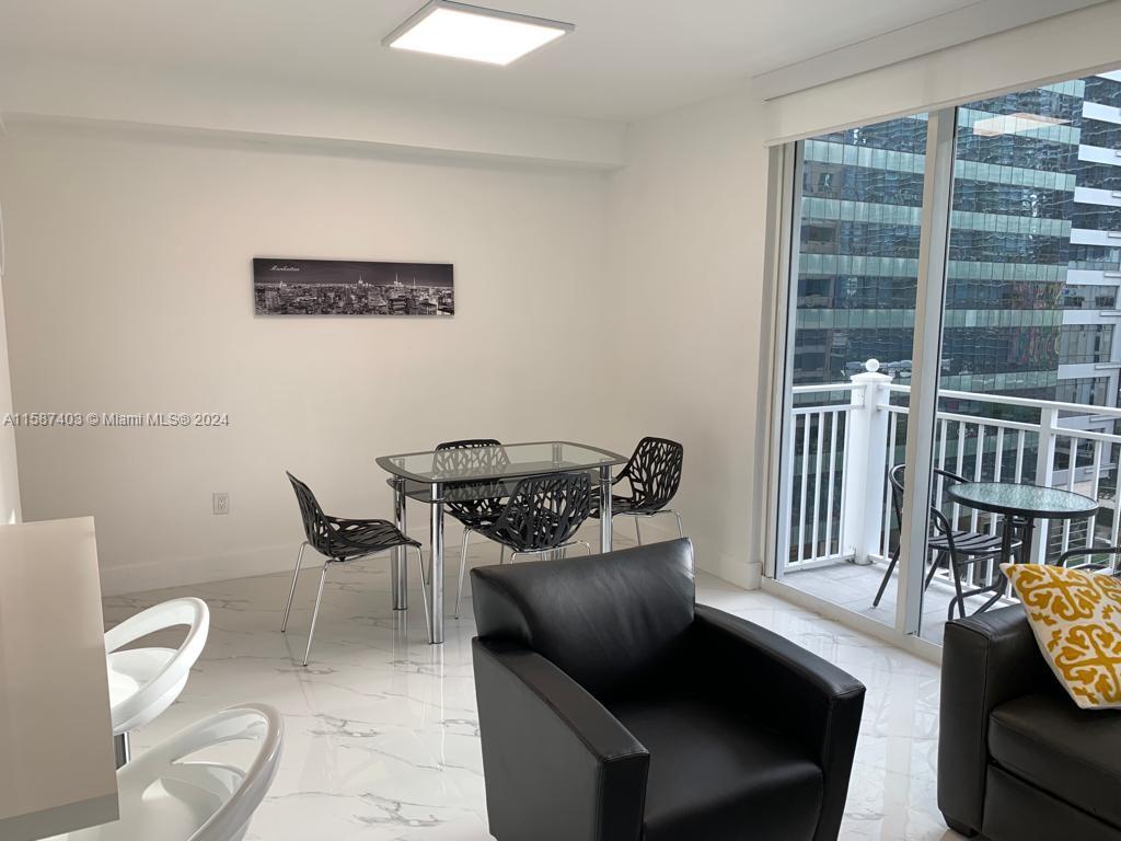185 SE 14th Ter # 1009