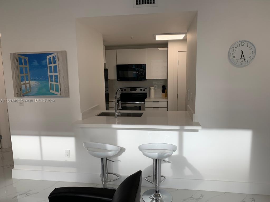 185 SE 14th Ter # 1009
