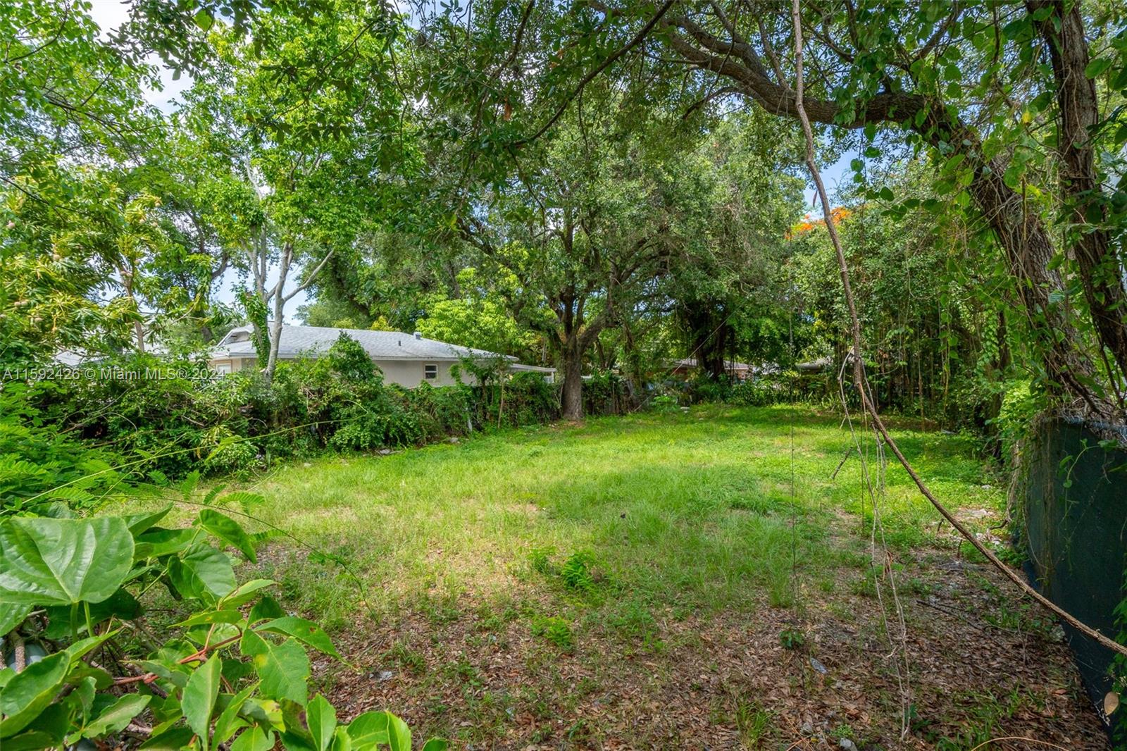 5437 NW 5th Ave