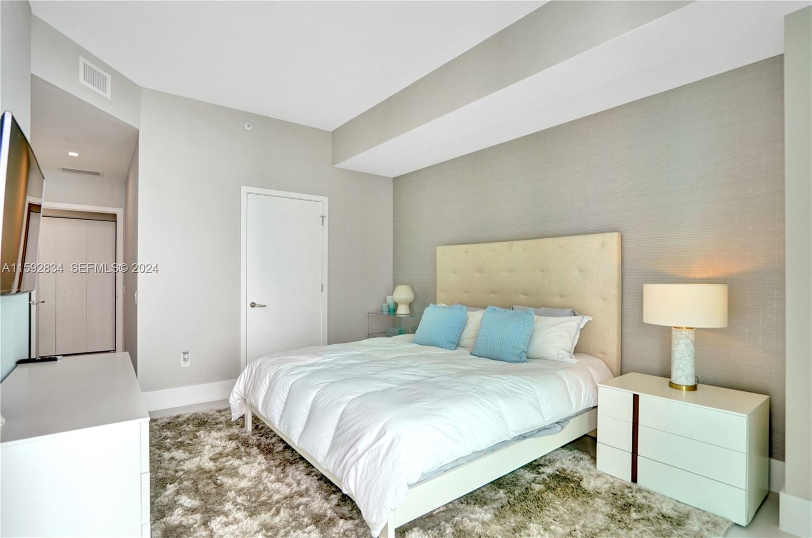 501 NE 31st Street PH4102