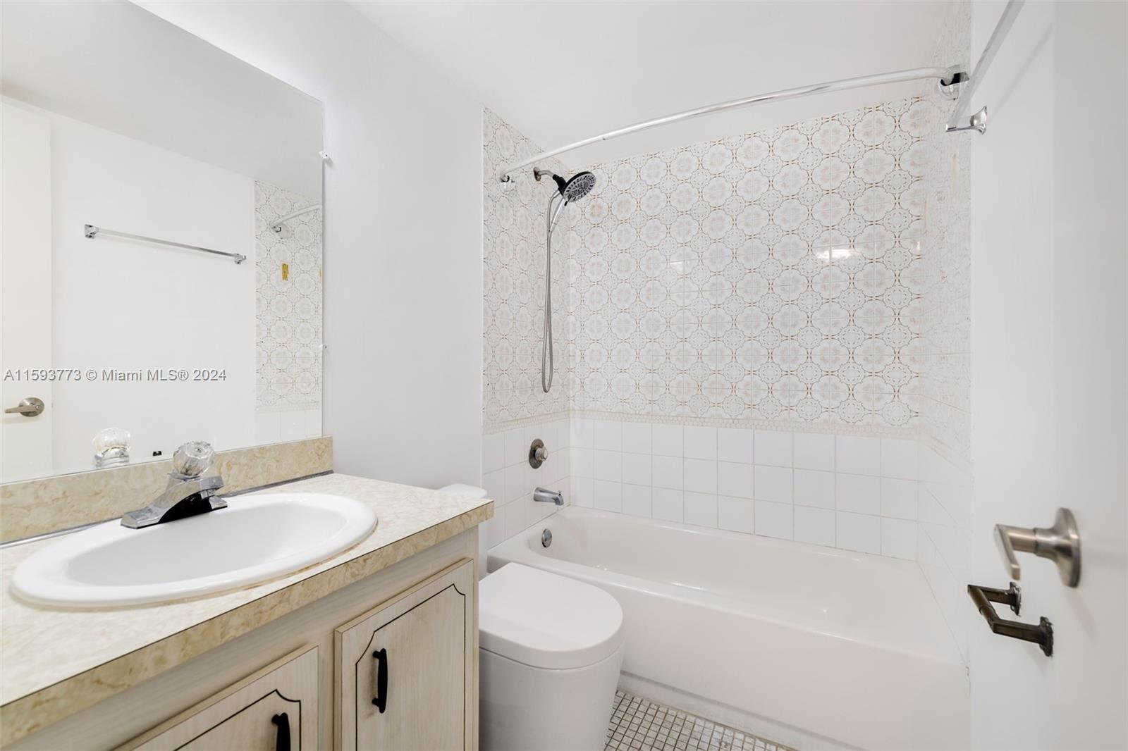 575 Crandon Blvd # 408