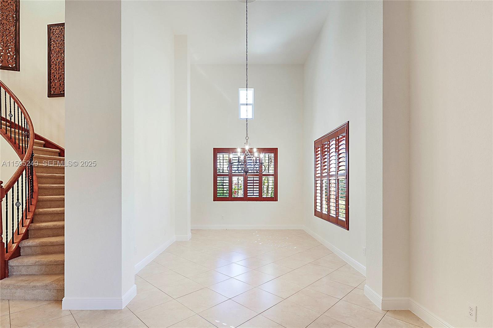 152 Umbrella Place