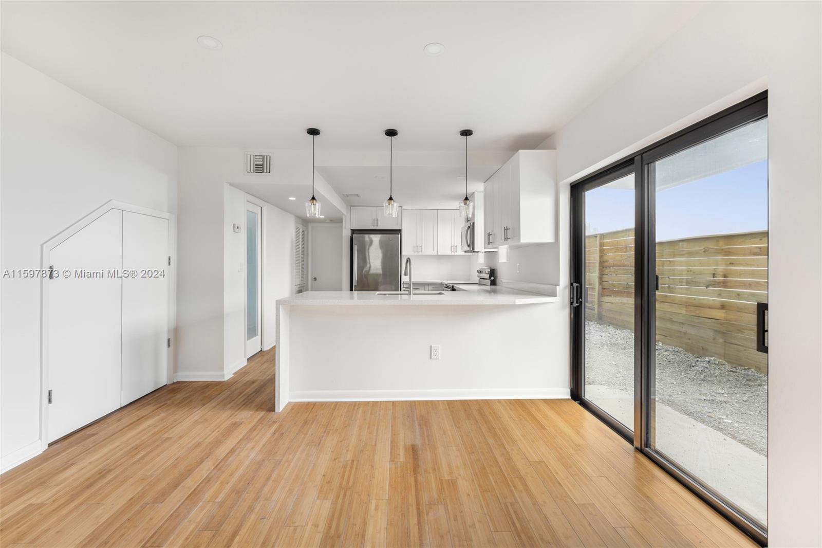 2820 W Trade Ave # 2820