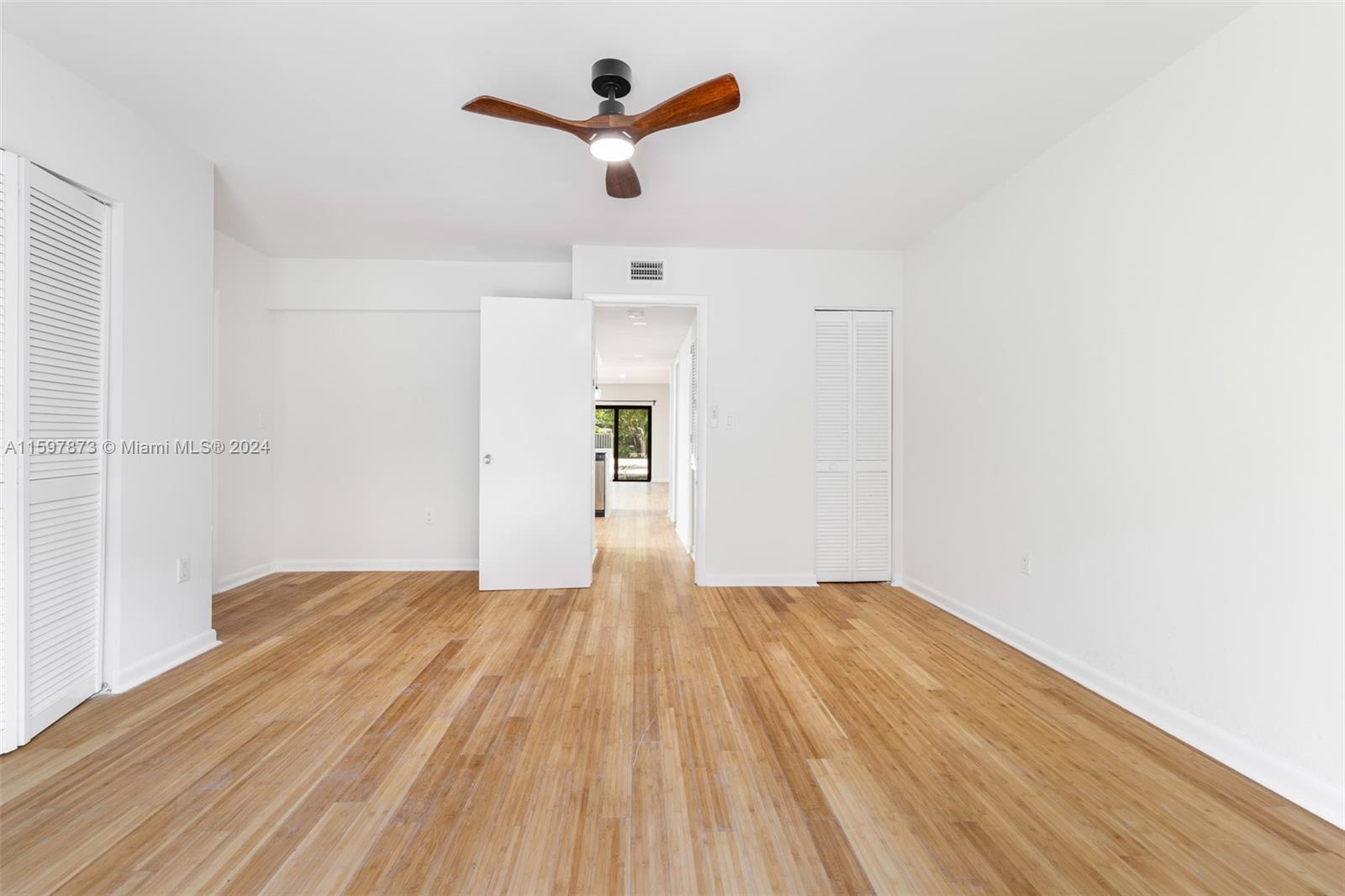 2820 W Trade Ave # 2820