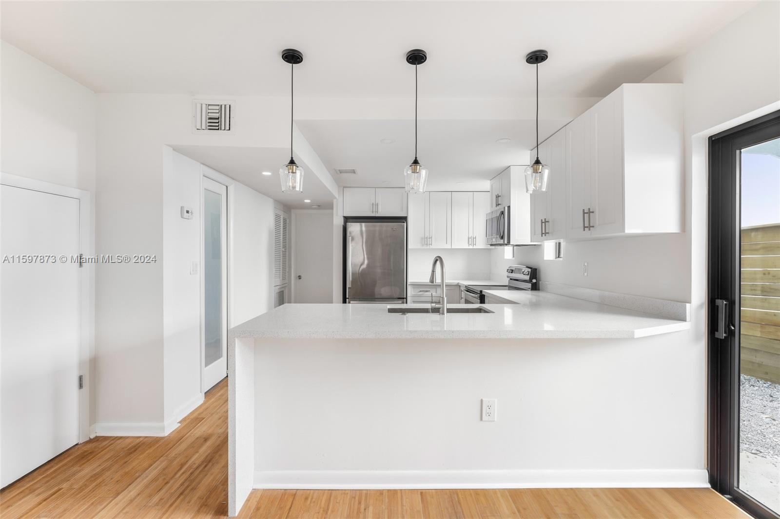 2820 W Trade Ave # 2820