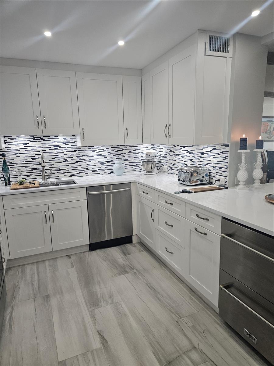 4020 Galt Ocean Drive 206