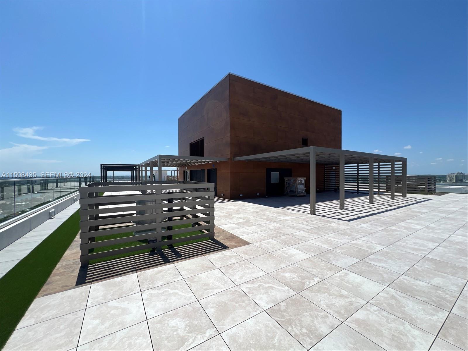 4020 Galt Ocean Drive 206