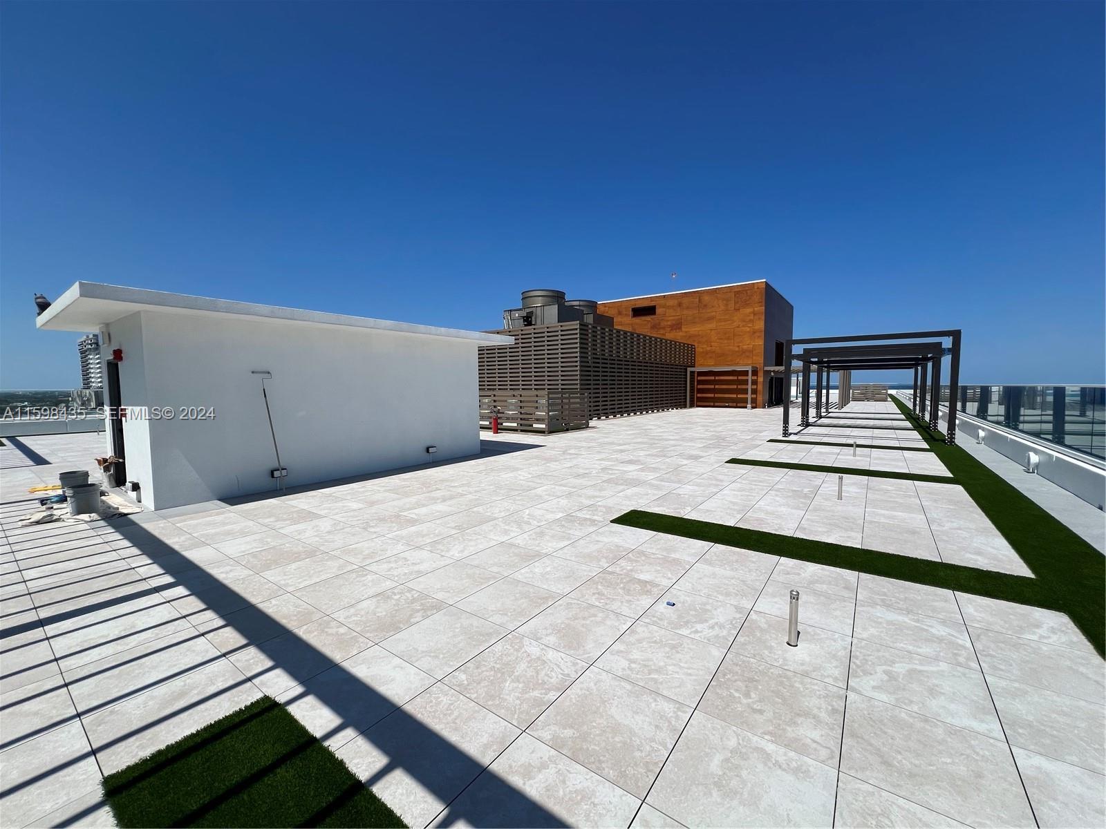 4020 Galt Ocean Drive 206