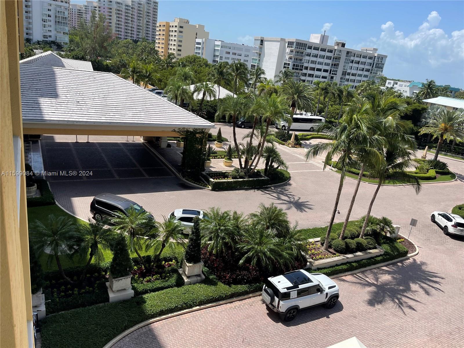 455 Grand Bay Dr # 414