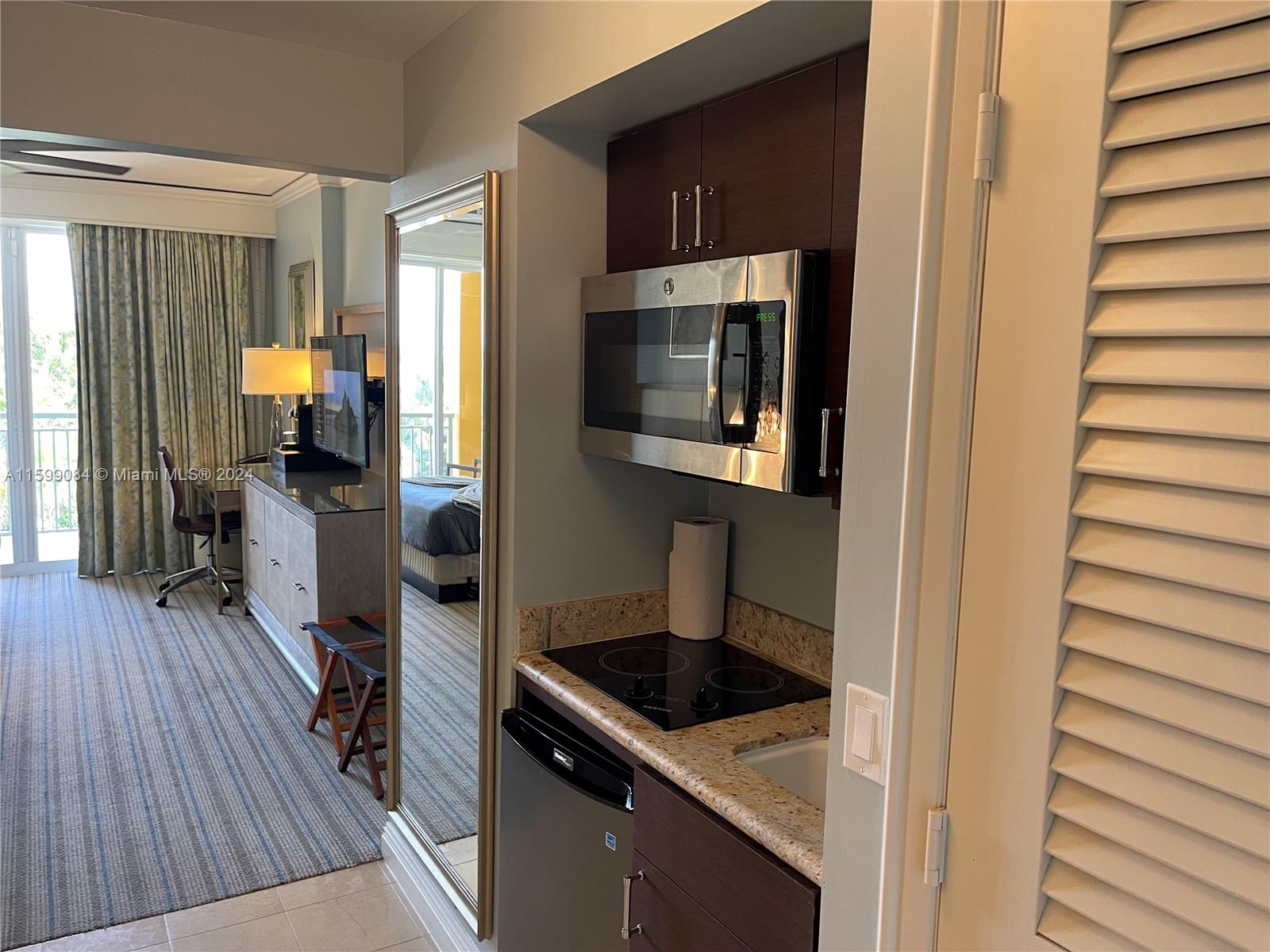 455 Grand Bay Dr # 414