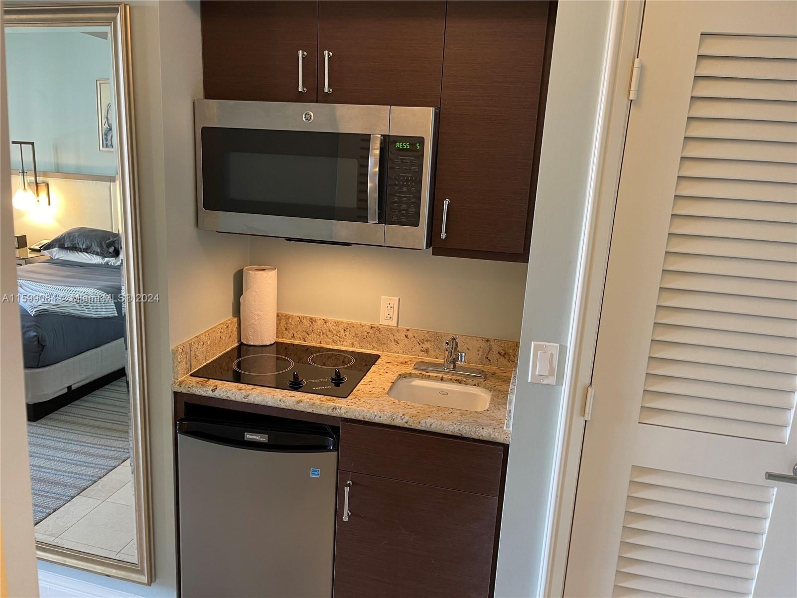 455 Grand Bay Dr # 414