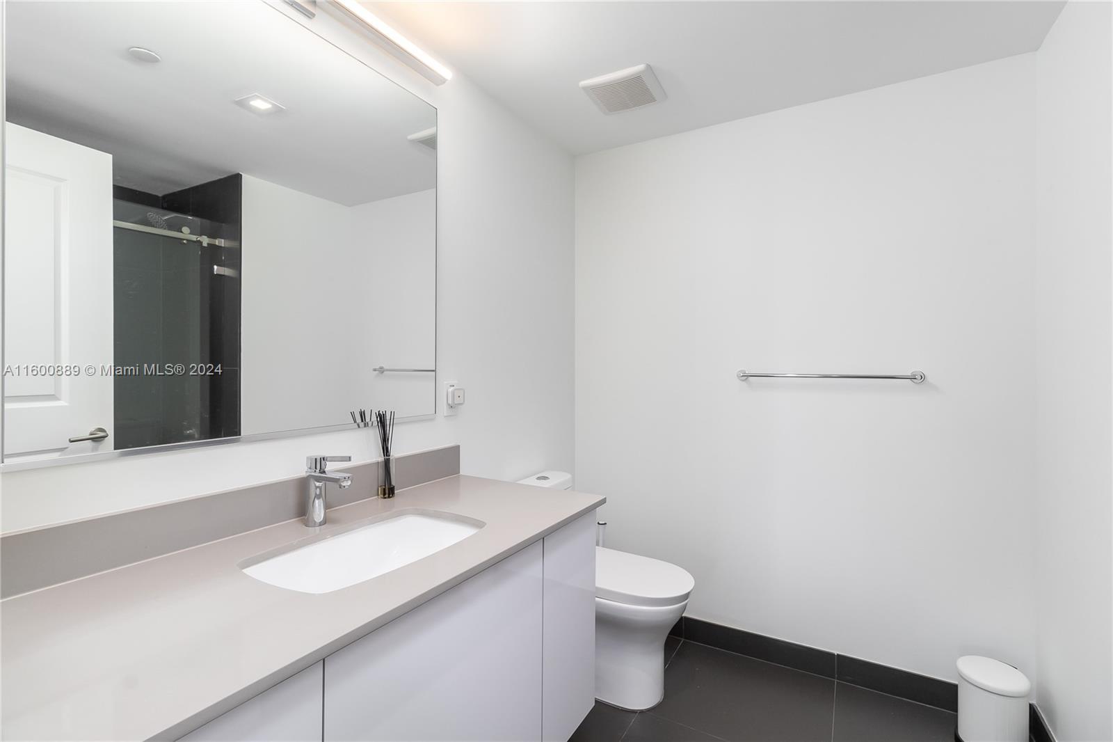 1600 NE 1st Ave # 20 Unit: 1901-20