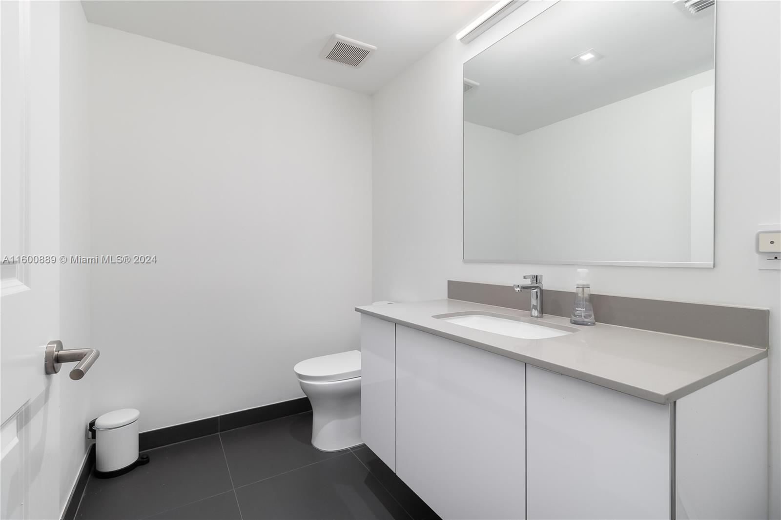 1600 NE 1st Ave # 20 Unit: 1901-20