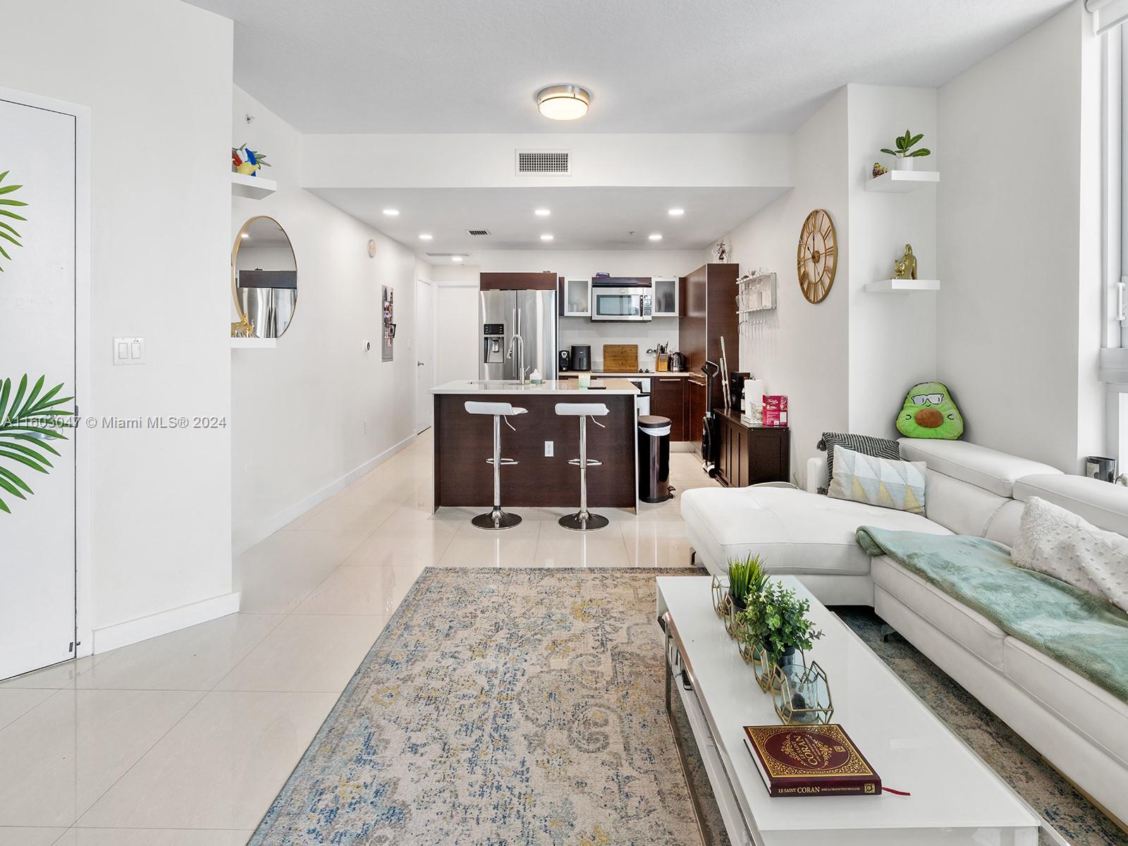 1900 N Bayshore Dr # 3310