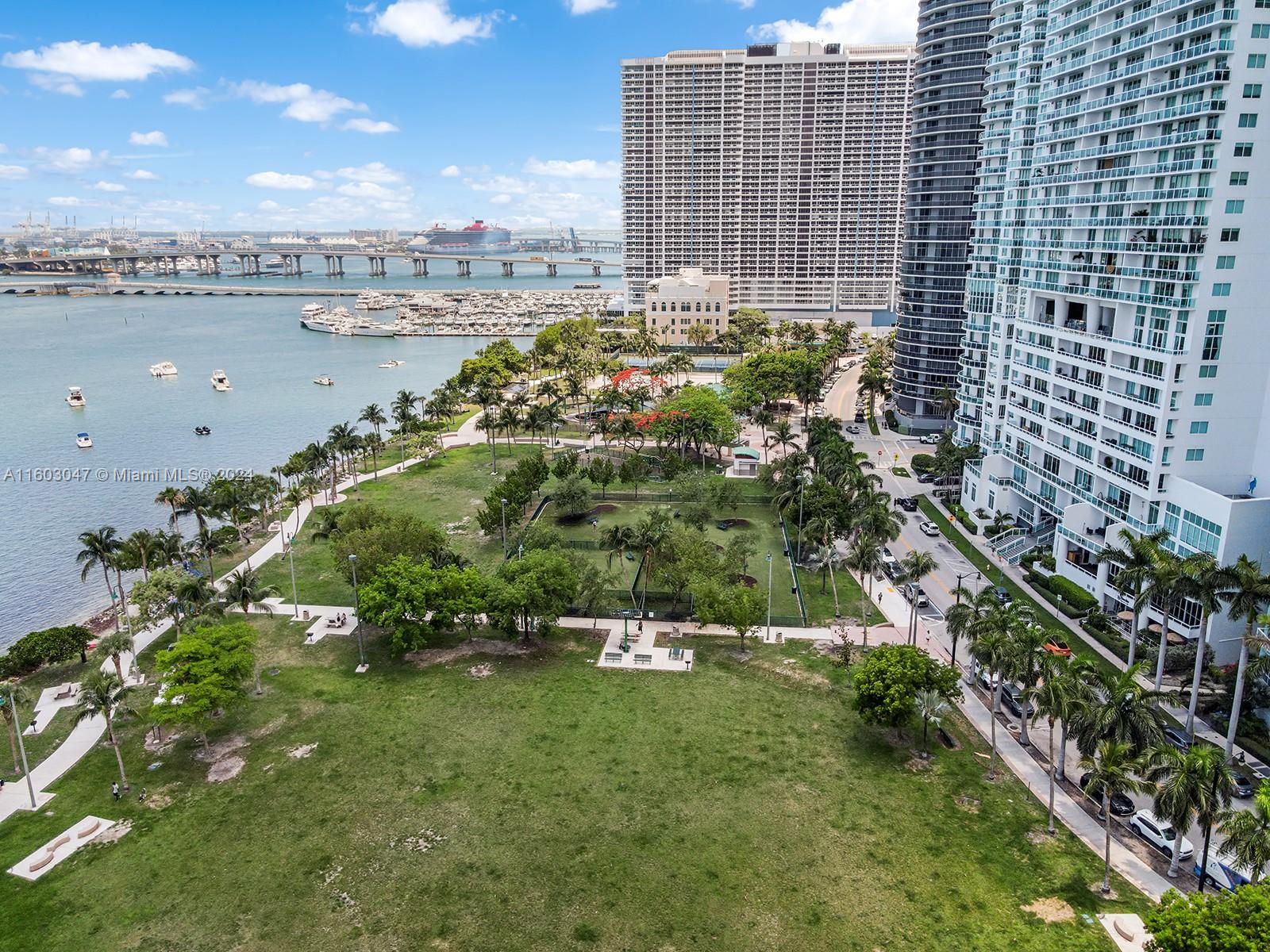 1900 N Bayshore Dr # 3310
