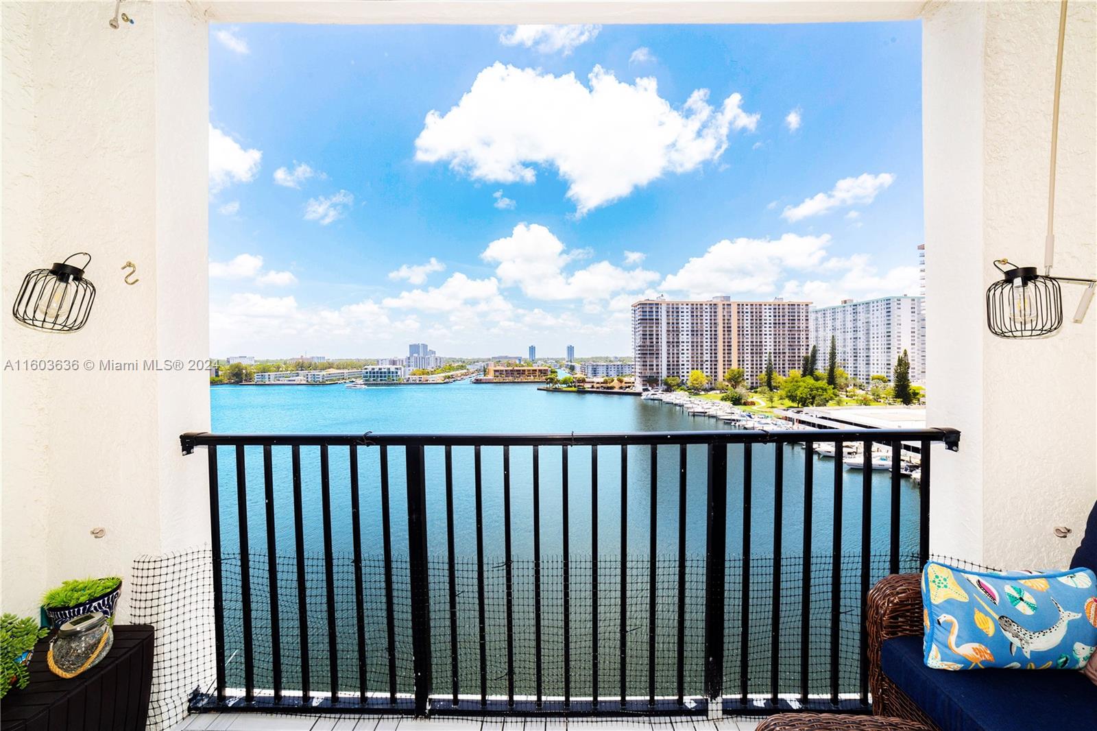 17150 N Bay Rd # 2905