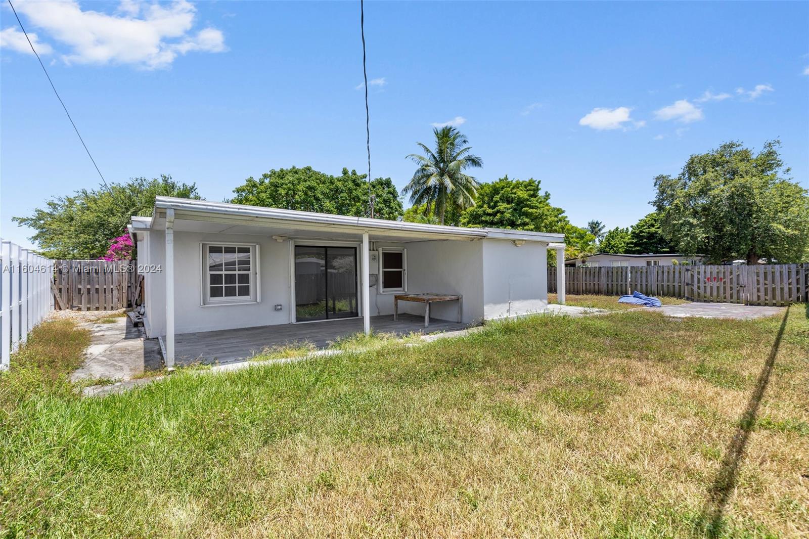 5050 SW 113th Ct