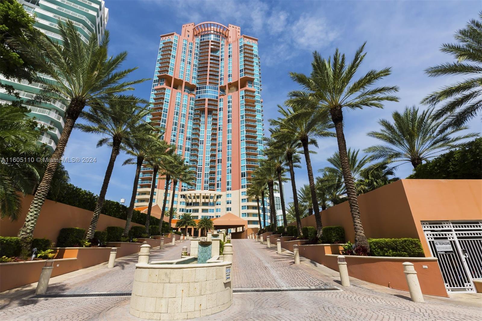 300 S Pointe Dr # 502