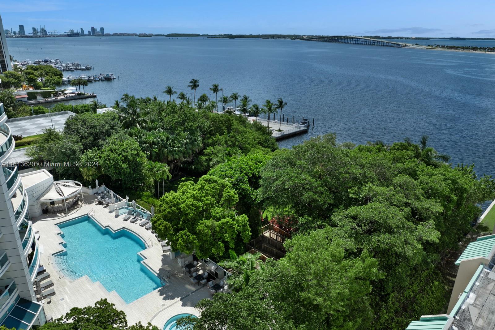 2127 Brickell Ave # 3405