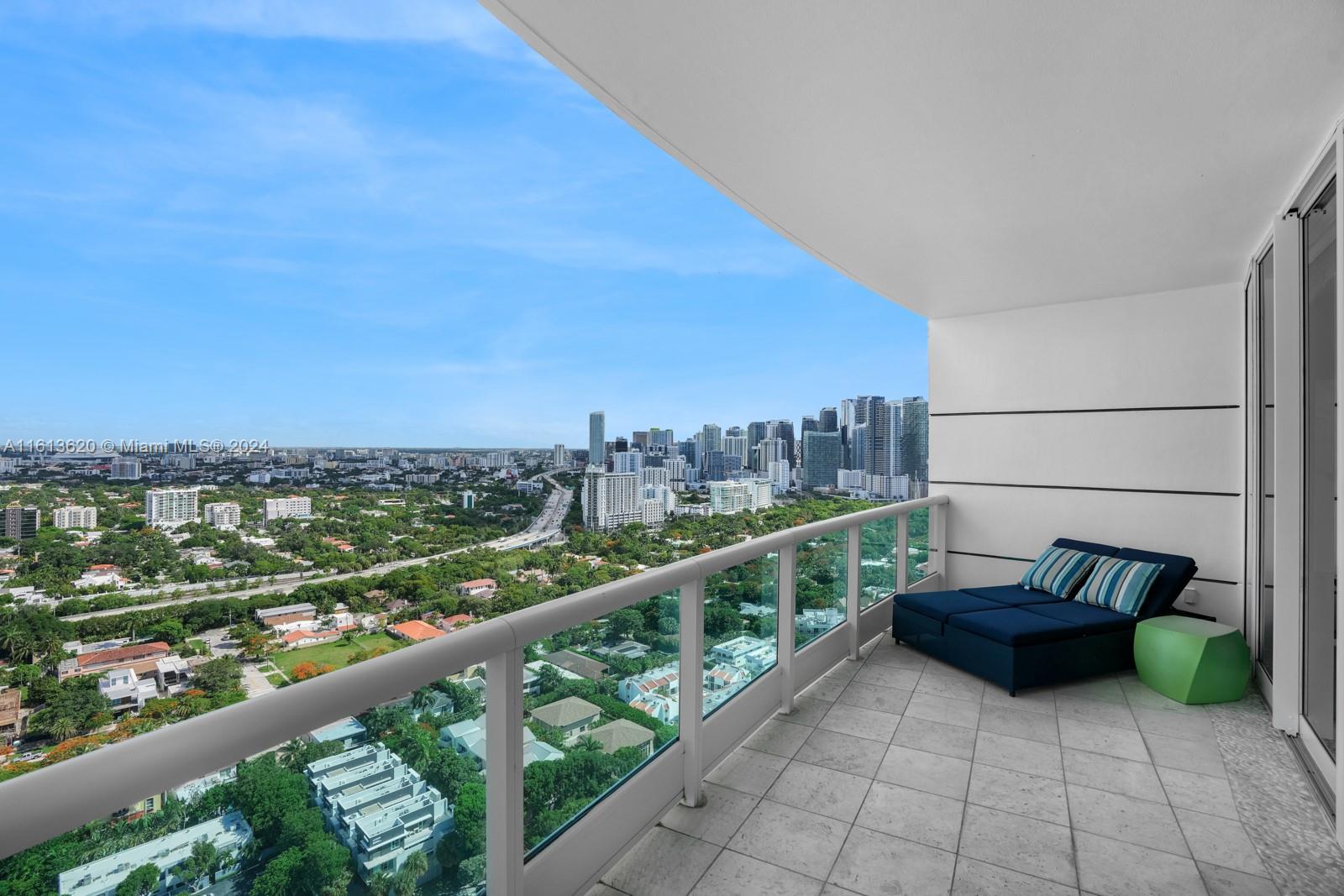 2127 Brickell Ave # 3405