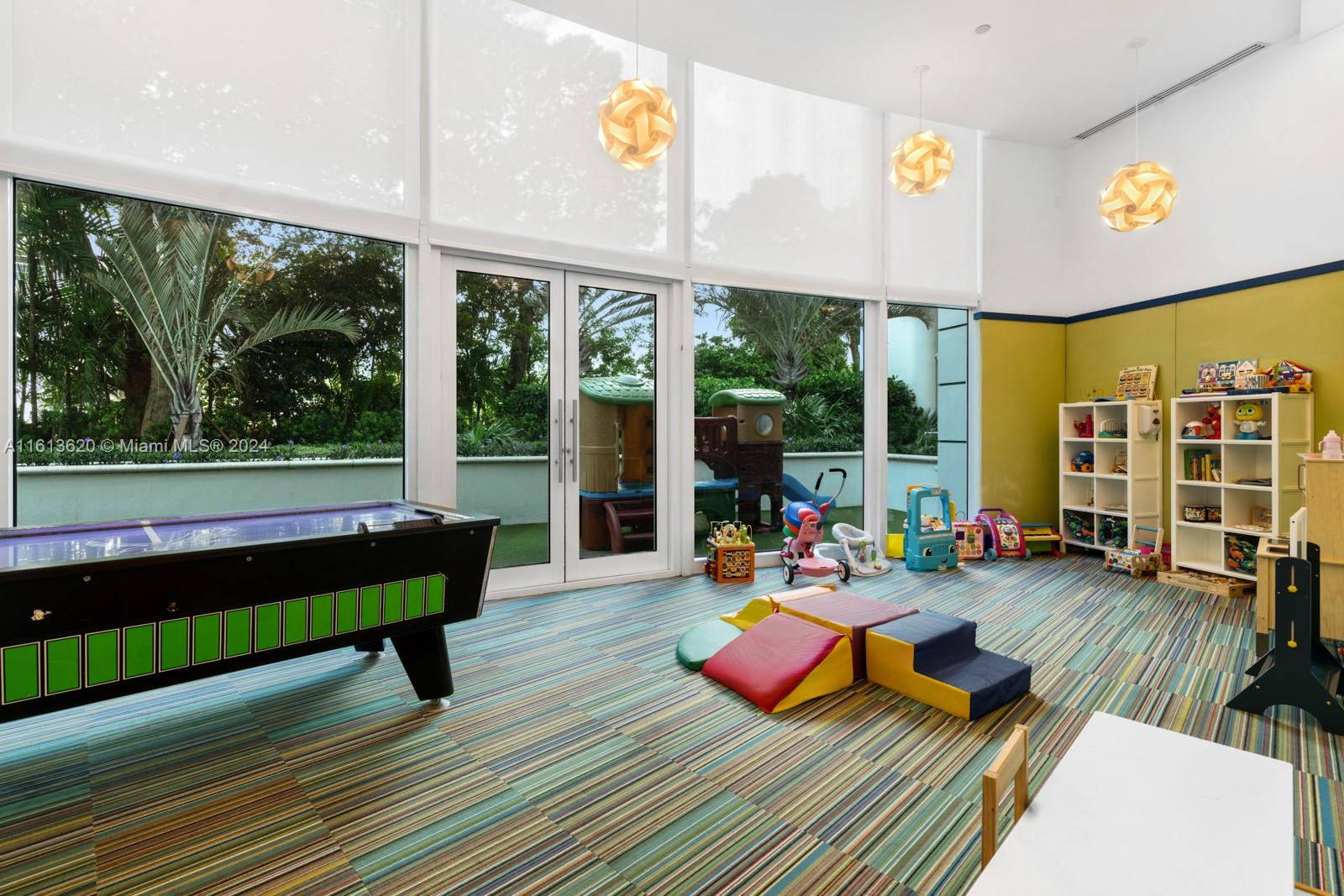 2127 Brickell Ave # 3405