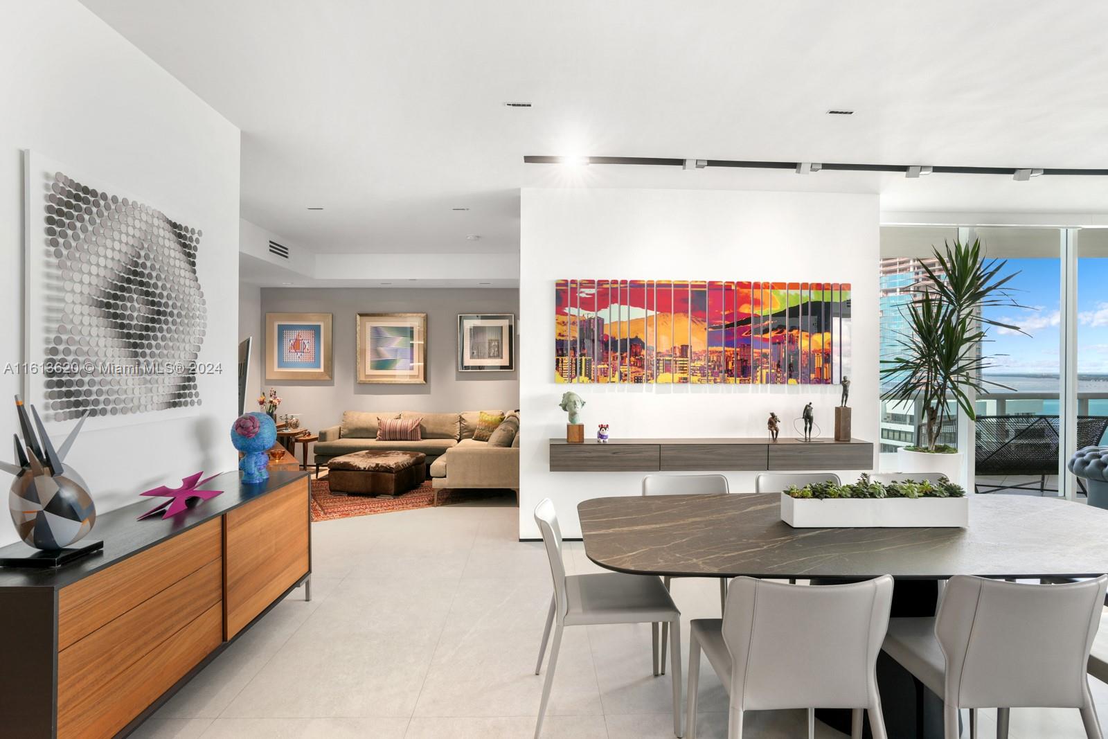 2127 Brickell Ave # 3405