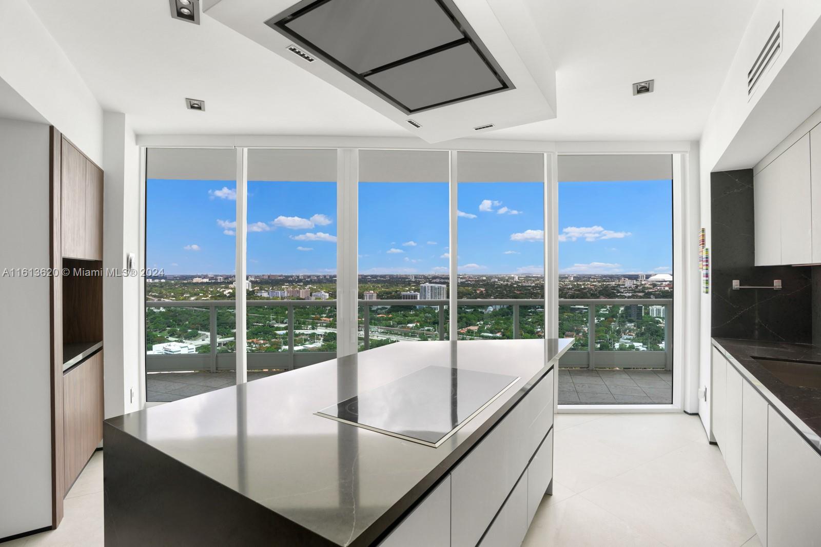 2127 Brickell Ave # 3405