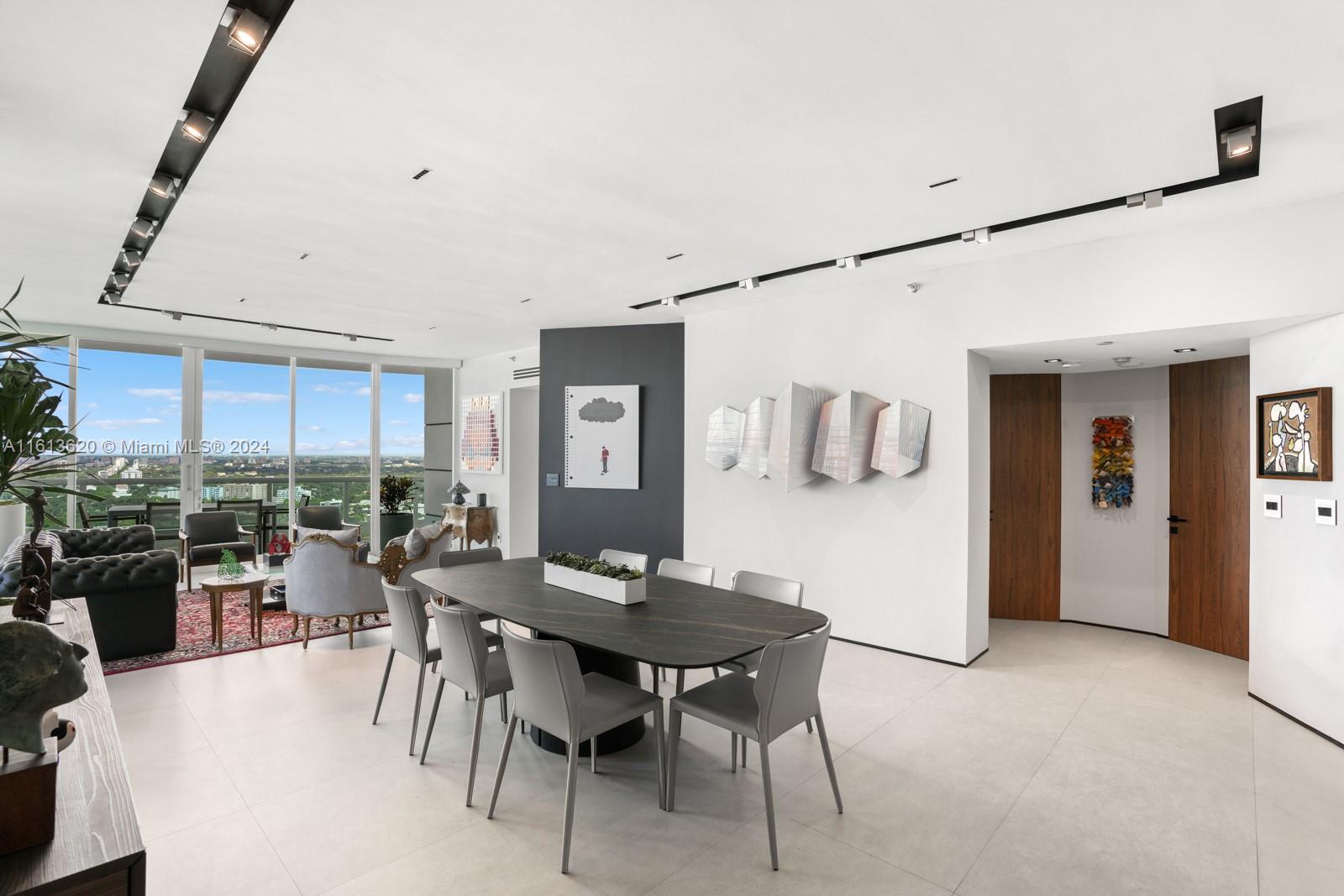 2127 Brickell Ave # 3405