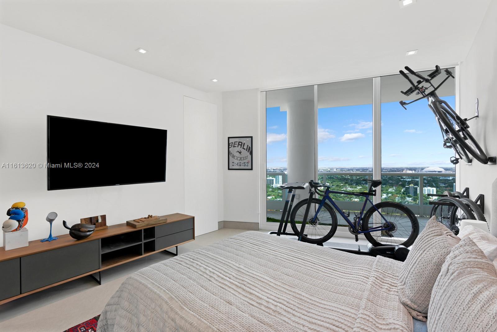 2127 Brickell Ave # 3405