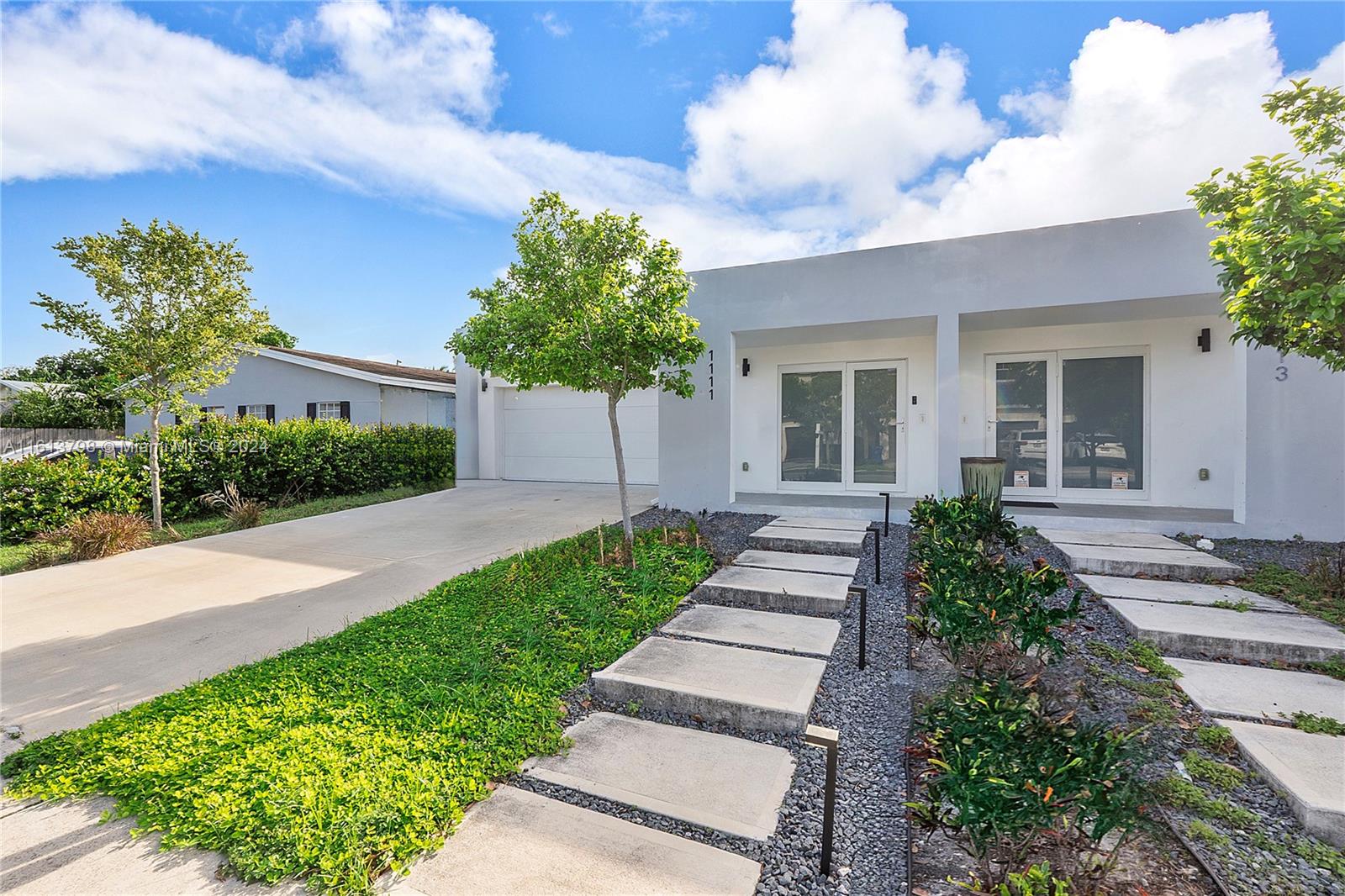 1111 NW 2nd Ave