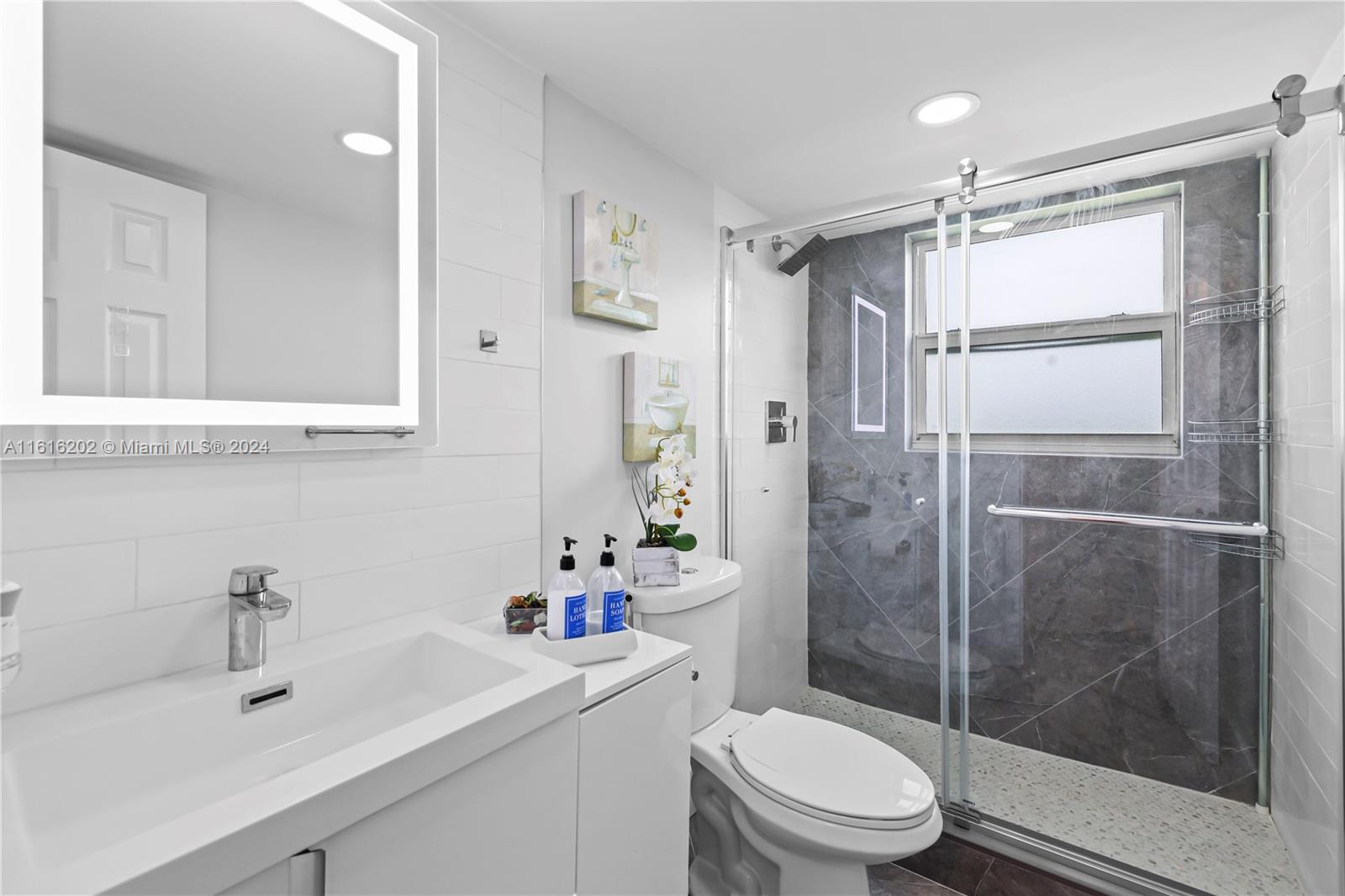 2661 S Course Dr # 510