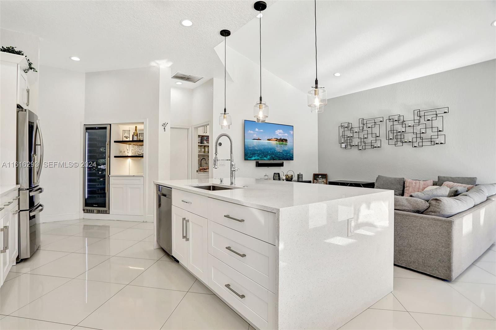 2144 Oakland Hills Way
