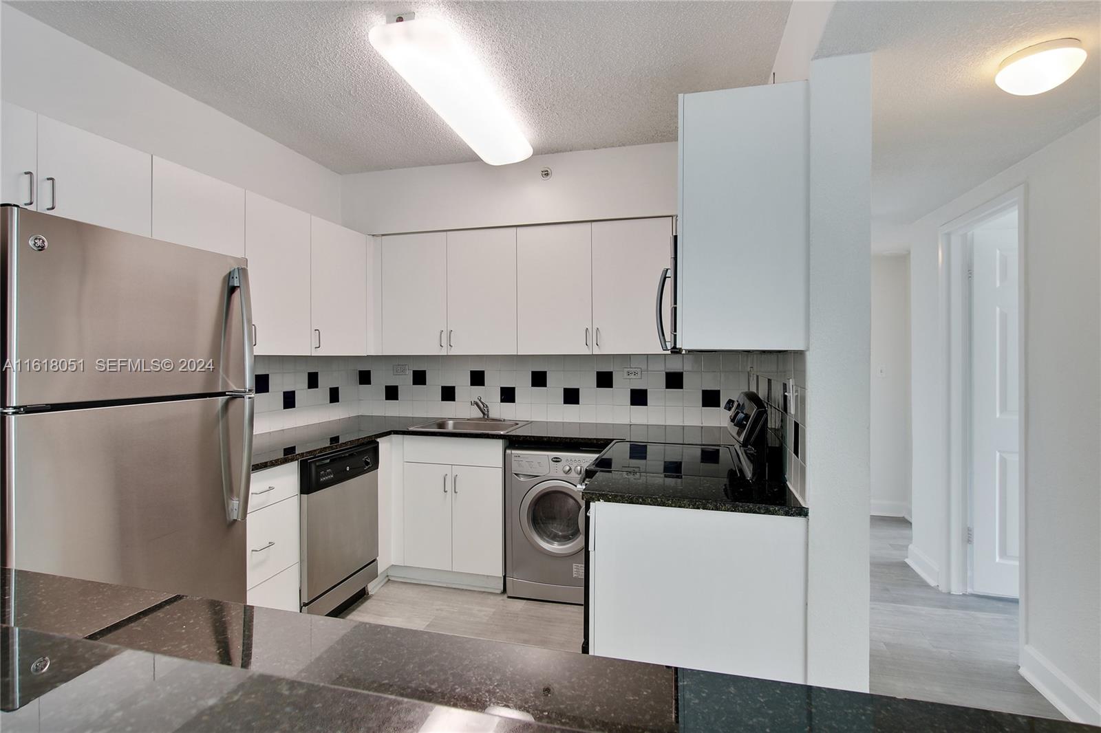 1500 Bay Road N-0907