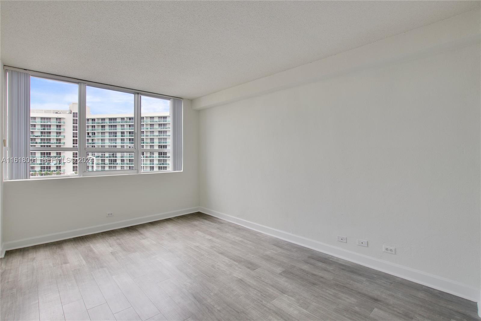 1500 Bay Road N-0907