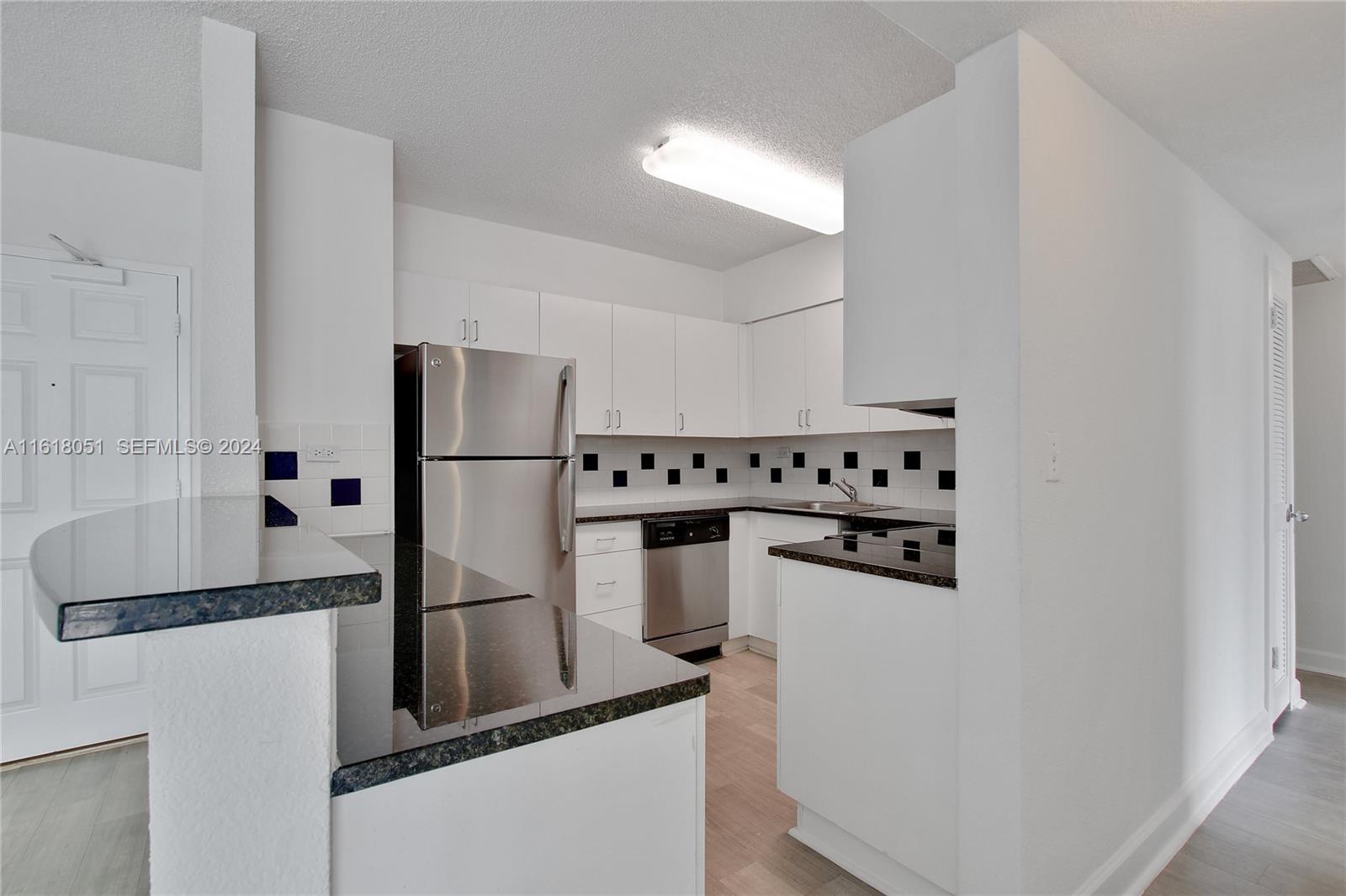 1500 Bay Road N-0907